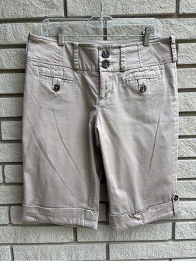 Point Zero Nicole Benisti beige Khaki Stretch Bermuda Length Shorts Sz 11/12
